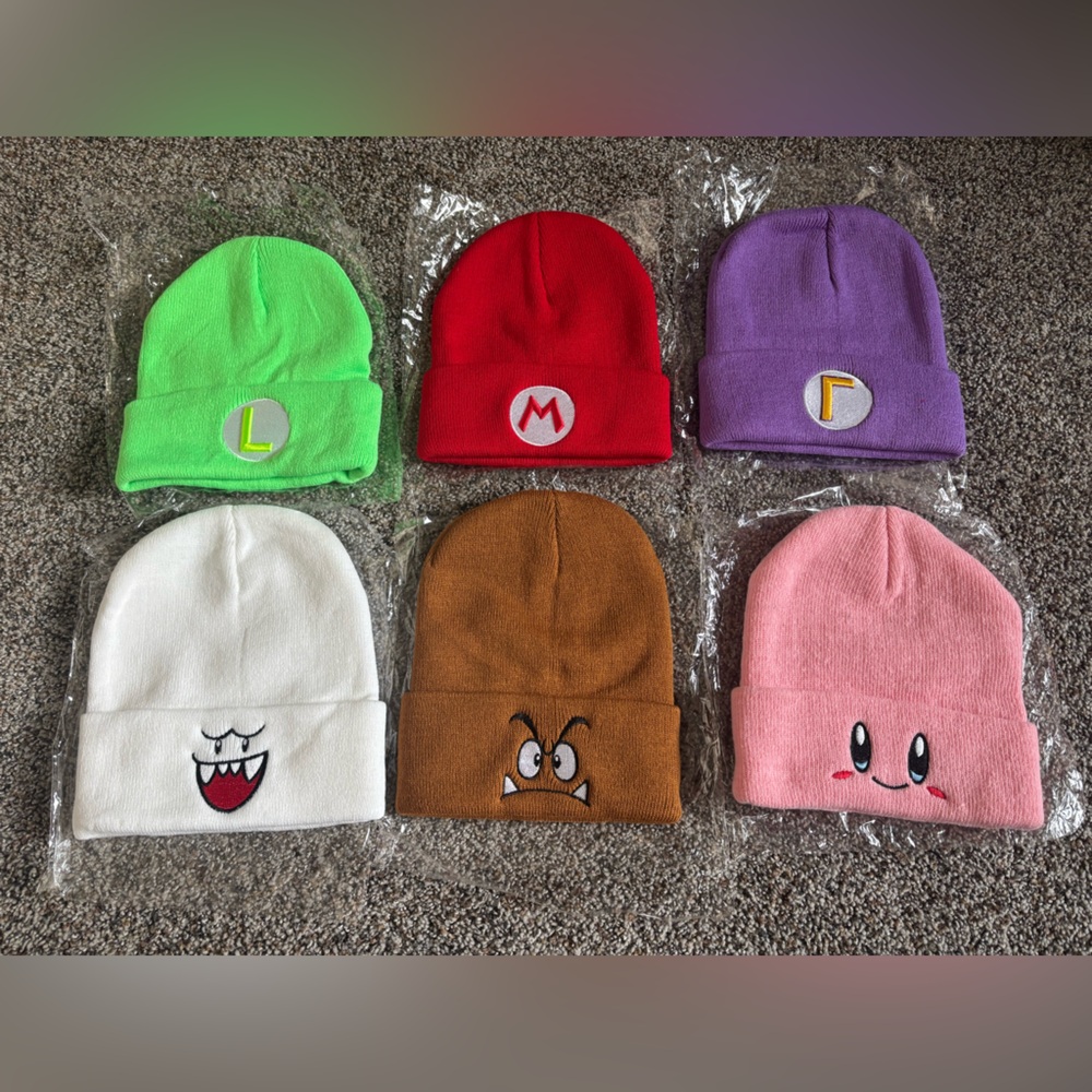 Nintendo Super Mario Bros Goomba Mario Luigi Boo Kirby Waluigi Beanie Set